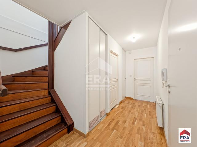 Appartement T3 duplex 70 m2 Terrasse 2 places de parking sécurisées Wasquehal Centre