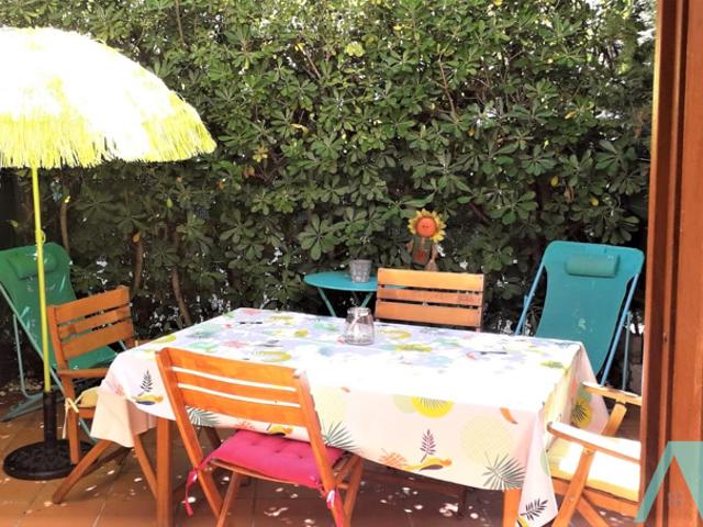 Appartement T3 Duplex de 38 m2 en rez de jardin Saint cyr