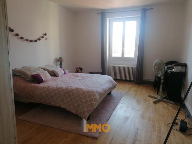 APPARTEMENT T3 EN 2E ETAGE