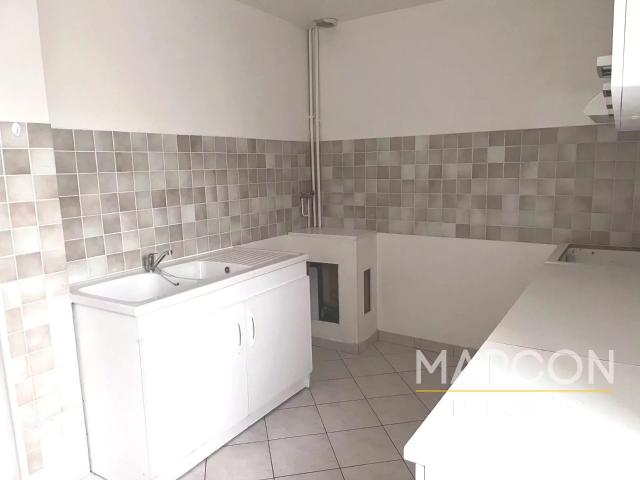 Appartement T3 en triplex LADAPEYRE