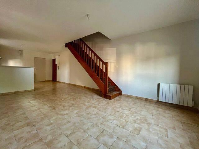 Appartement T3 en duplex de 66 m² à Caussade
