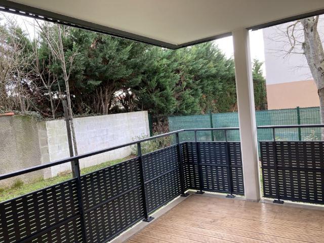 Appartement T3 en location à FONBEAUZARD