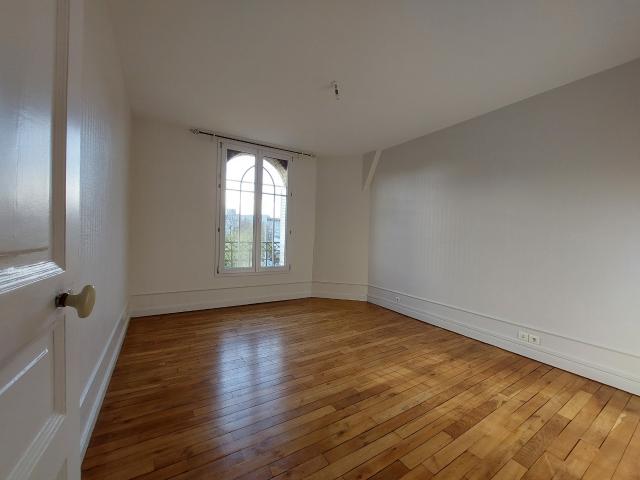 Appartement T3 en parfait état dans bel ancien Avenue Jean Jaurès