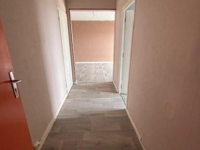 Appartement t3 étage 4 sans ascenseur Nos biens à la location Je veux l