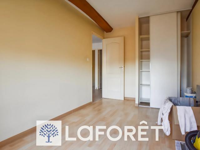 Appartement T3 GEMOZAC à louer