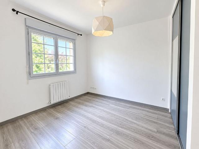 Appartement T3 GRISY SUISNES à louer