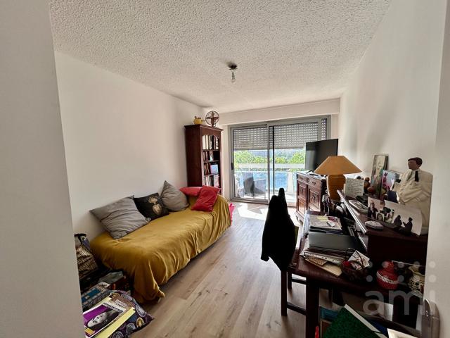 APPARTEMENT T3 HYPER CENTRE VILLE NIORT
