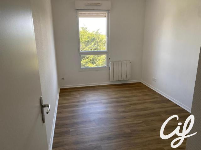 Appartement T3 La Vergne 64.73 m2 155 000 Euros
