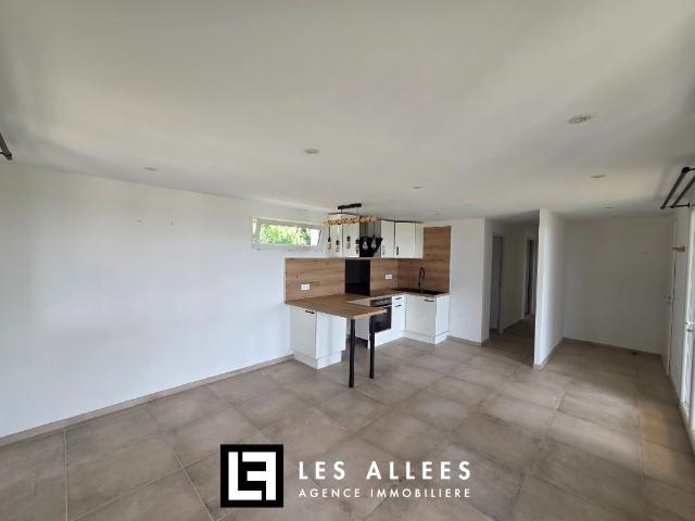 APPARTEMENT T3 Location SAVASSE 26740