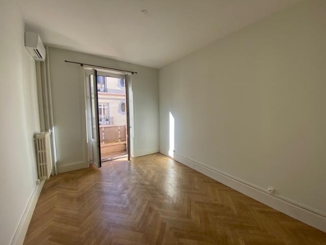 Appartement T3 loué Lyon 6 rue de Créqui