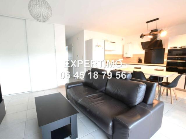 APPARTEMENT T3 LUMINEUX AVEC TERRASSE EXCEPTIONNELLE ET GARA
