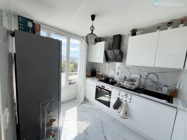 APPARTEMENT T3 / LUMINEUX / BALCON / 13013