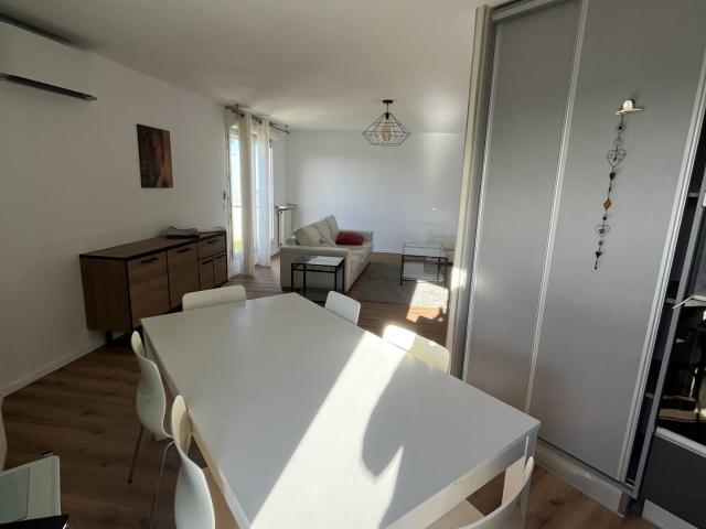 APPARTEMENT T3 MEUBLE 82.44 TERRASSE
