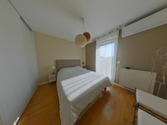 APPARTEMENT T3 MEUBLE 82.44 TERRASSE Villeurbanne 69100