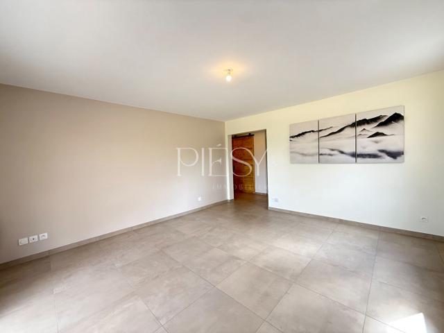 Appartement T3 MEUBLE à louer à Valleiry Réf. 2582