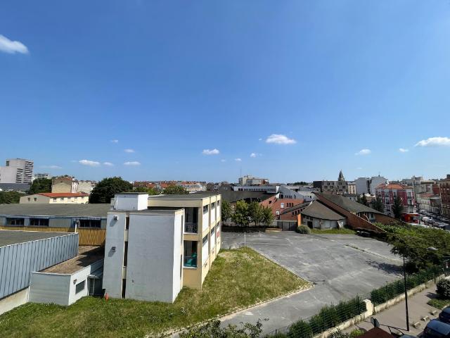 APPARTEMENT T3 MEUBLE à SAINT DENIS