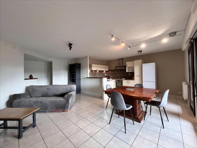 APPARTEMENT T3 MEUBLE BARAQUEVILLE