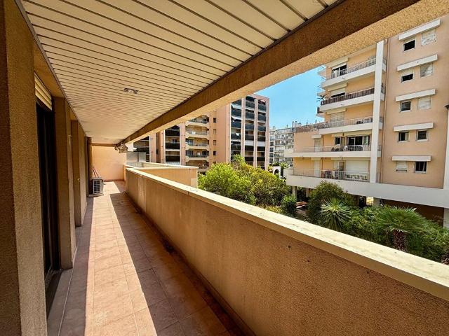 Appartement T3 NICE à louer