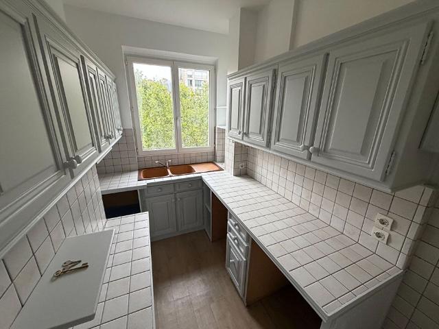 Appartement T3 PARIS à louer