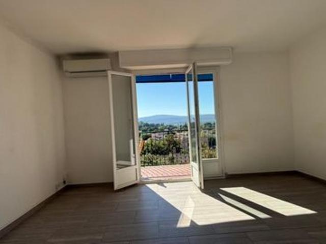 Appartement T3 + parking + balcon