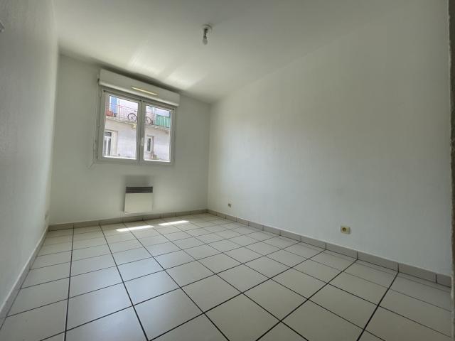 Appartement T3 Perpignan SAINT ASSISCLE AVEC PARKING