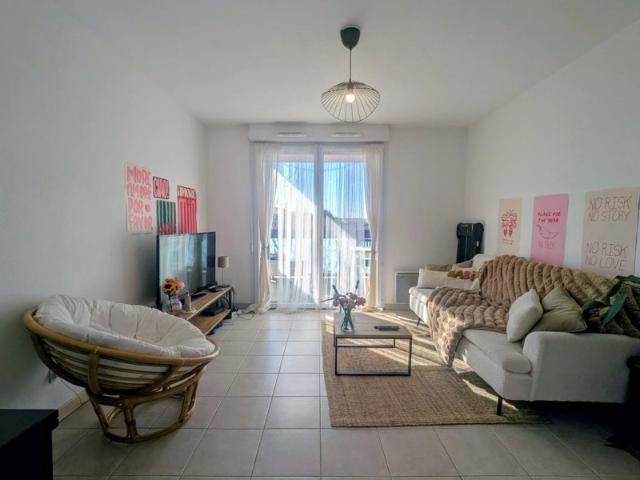 APPARTEMENT T3 + PK LALANDE VENDU LOUE