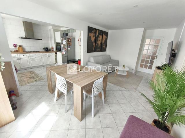 Appartement T3 Plaisir à louer
