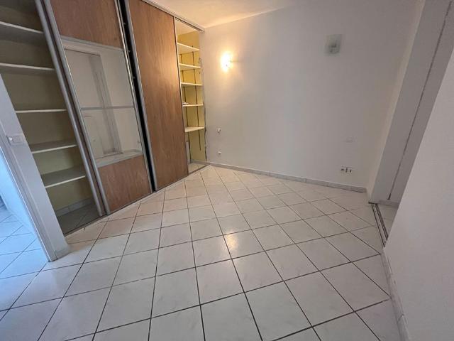 Appartement T3 près de BAIXAS à louer