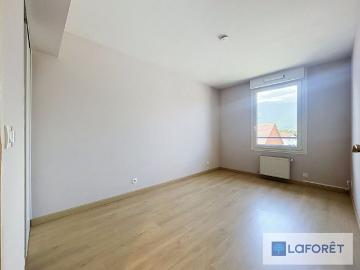 Appartement T3 près de SAINT GENIS POUILLY à louer
