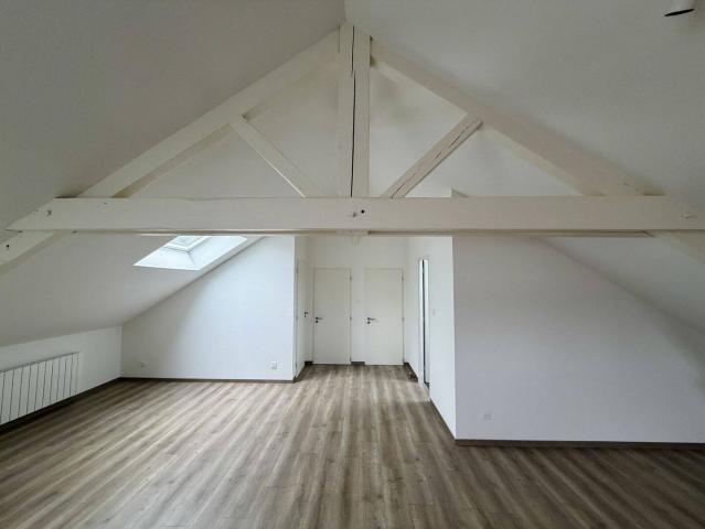 Appartement T3 Rénové – 100 m² au sol avec Cave – Thaon