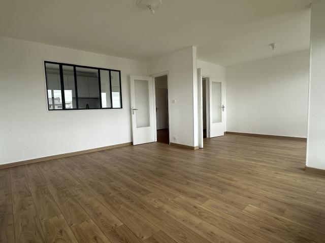 Appartement T3 rénové avec terrasse et garage