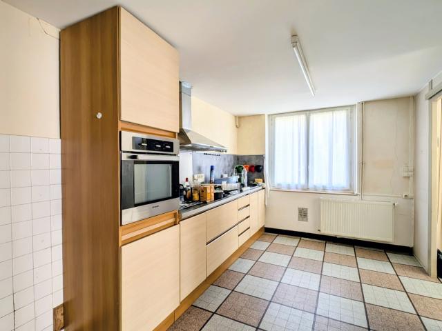 APPARTEMENT T3 RENOVEE + GARAGE + JARDIN PRIVATIF DE 250 m2