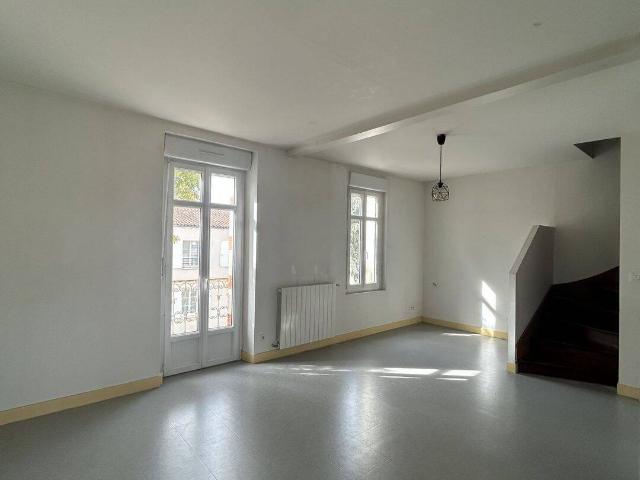APPARTEMENT T3 SAINTES 17100