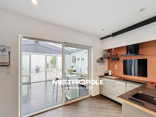APPARTEMENT T3 SPACIEUX 101m2 TERRASSE