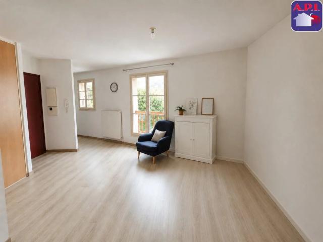 APPARTEMENT T3 ST GIRONS
