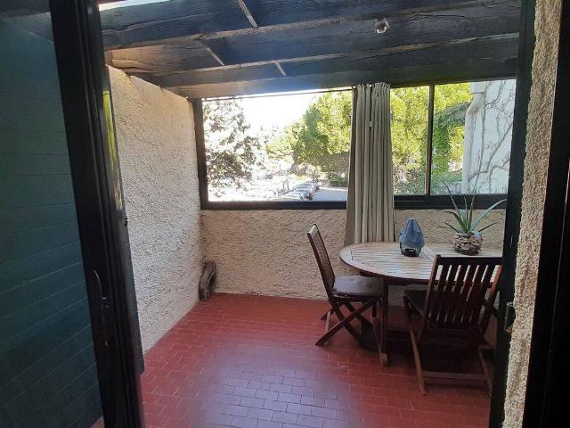 APPARTEMENT T1/2 MEUBLE SAUSSET COTE BLEUE 30M²