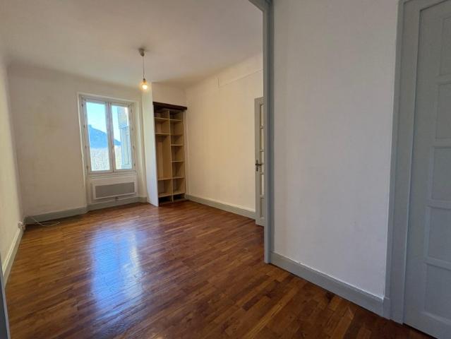 appartement t1 à grenoble ref ges07000011 900 agence delphine teillaud