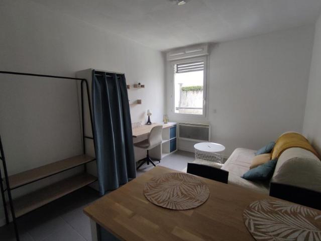 appartement t1 à grenoble ref ges08330035 900 agence delphine teillaud