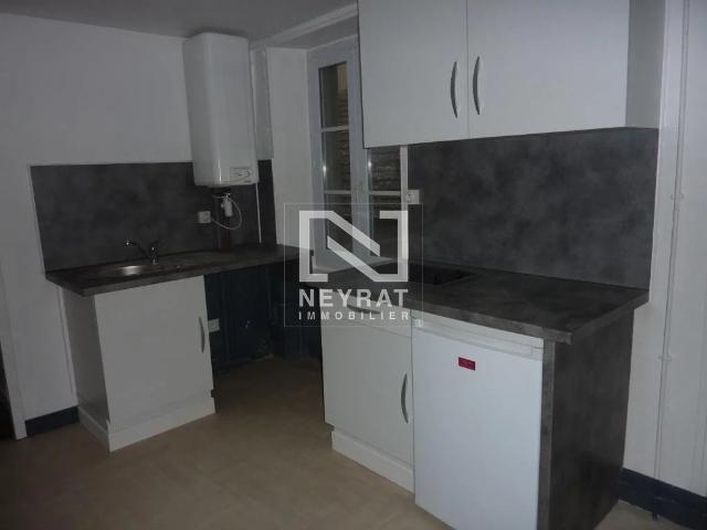 APPARTEMENT T1 A LOUER AUTUN CENTRE VILLE 28 m2 327 € charges comprises par mois: Immobilier AUTUN | Neyrat Immobilier