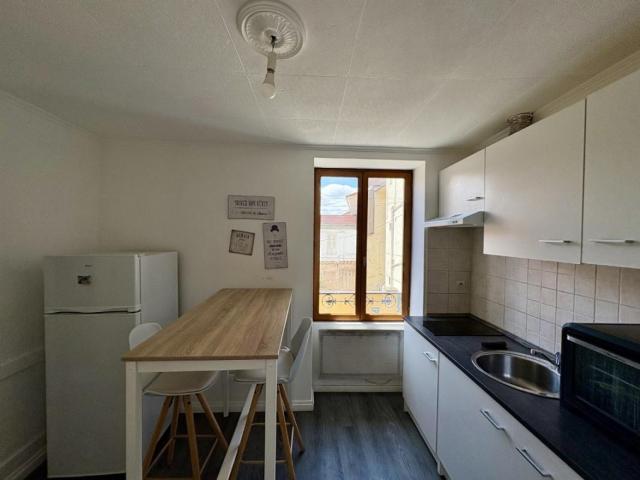 APPARTEMENT T1 A LOUER A ROANNE MULSANT
