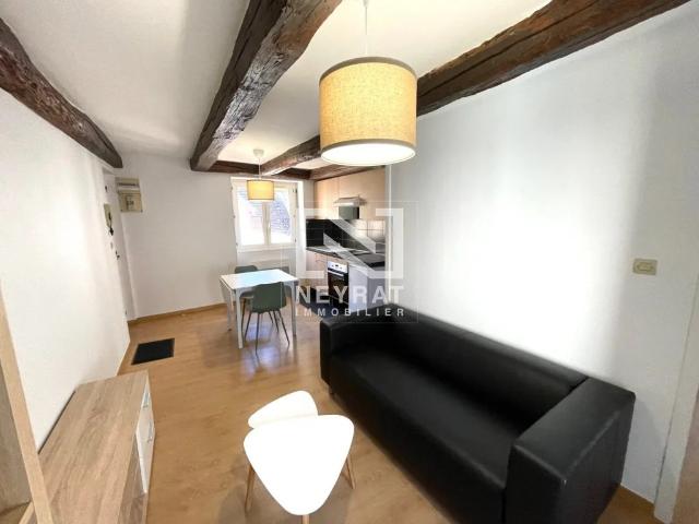APPARTEMENT T1 A LOUER CHALON SUR SAONE 27.8 m2 425 € charges comprises par mois: Immobilier CHALON SUR SAONE | Neyrat Immobilier