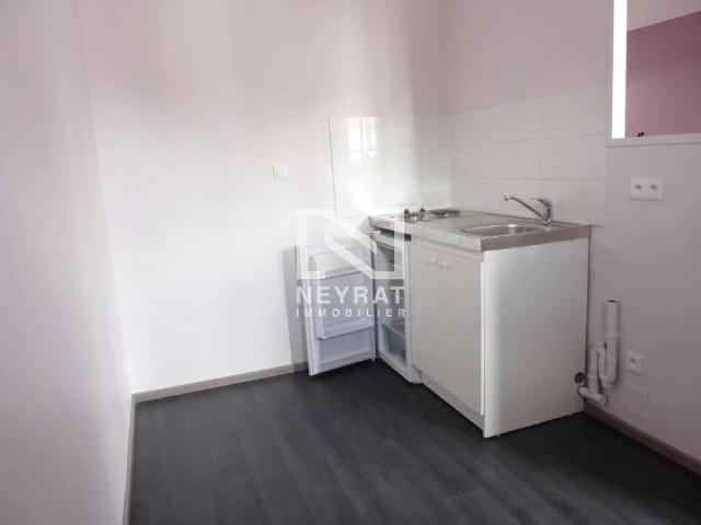 APPARTEMENT T1 A LOUER CHALON SUR SAONE CENTRE VILLE 34.4 m2 435 € charges comprises par mois: Immobilier CHALON SUR SAONE | Neyrat Immobilier