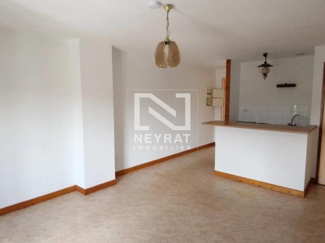 APPARTEMENT T1 A LOUER LOUHANS 29.32 m2 350 € charges comprises par mois: Immobilier LOUHANS | Neyrat Immobilier
