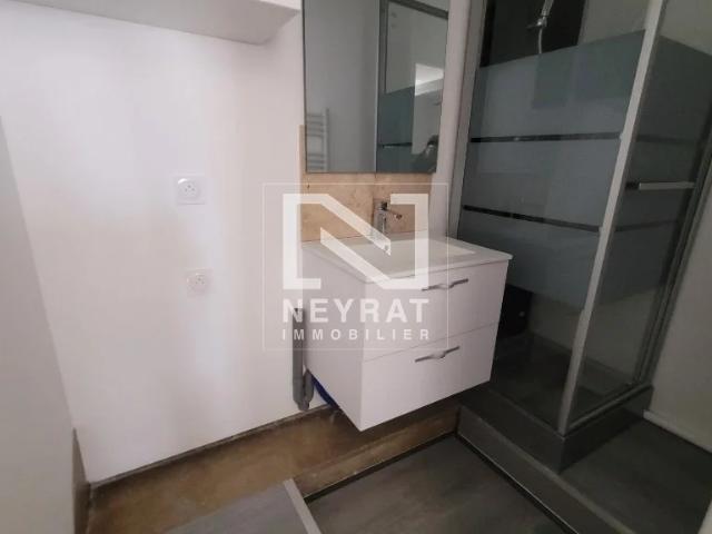 APPARTEMENT T1 A LOUER VERDUN CIEL 21.98 m2 395 € charges comprises par mois: Immobilier VERDUN CIEL | Neyrat Immobilier
