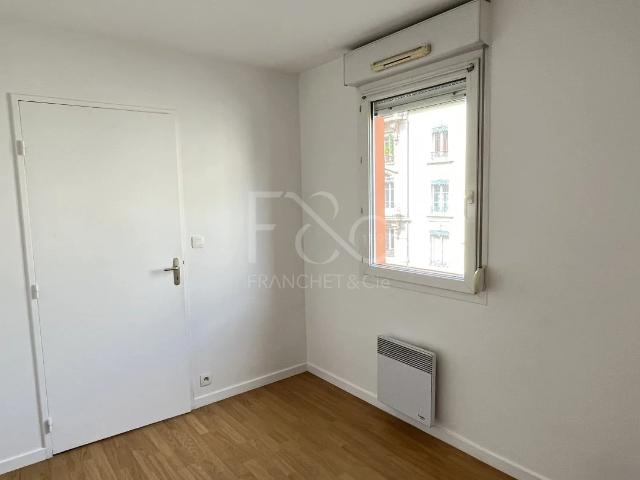 APPARTEMENT T1 A LOUER VILLEURBANNE Grandclément 31.6 m2 562 € charges comprises par mois