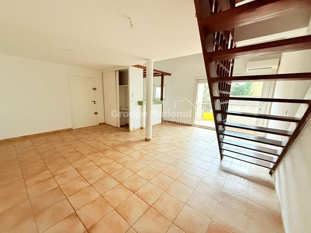 APPARTEMENT T1 BIS AVEC GARAGE SORGUES