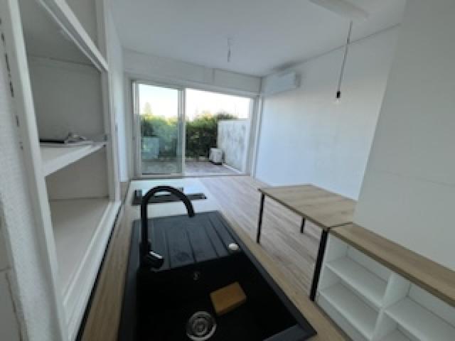 Appartement T1 bis de 25m² avec terrasse Nous Contacter