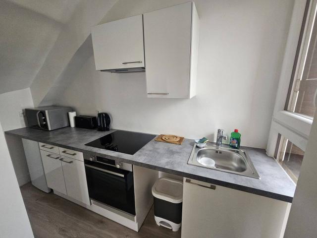 Appartement T1 bis de 46m2 renové a neuf Balcon cave 8m2 Hypercentre Manosque
