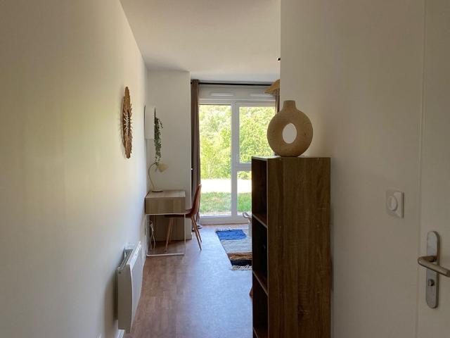 Appartement T1 CHAMPCEVINEL à louer