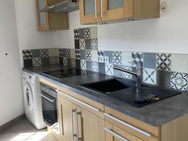 APPARTEMENT T1 DE CHARME – CHÂTEAU DE MEYRARGUES – 26 m²
